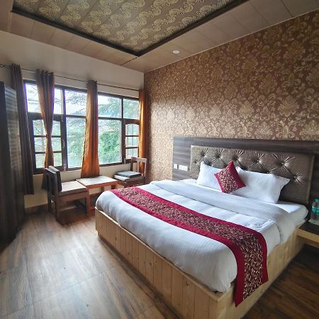 Mountain Zest-Simla Royale Near Mall Road-Free Pickup From Railway Station Simla Shimla Exterior foto