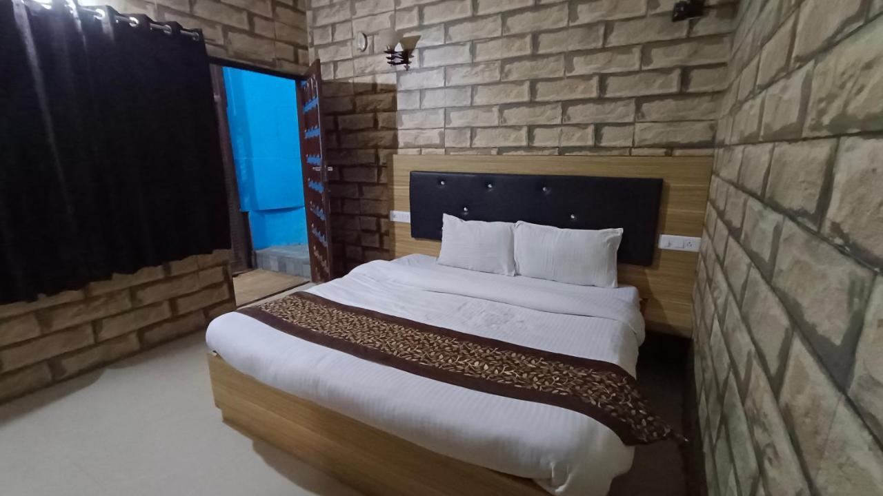 Mountain Zest-Simla Royale Near Mall Road-Free Pickup From Railway Station Simla Shimla Exterior foto