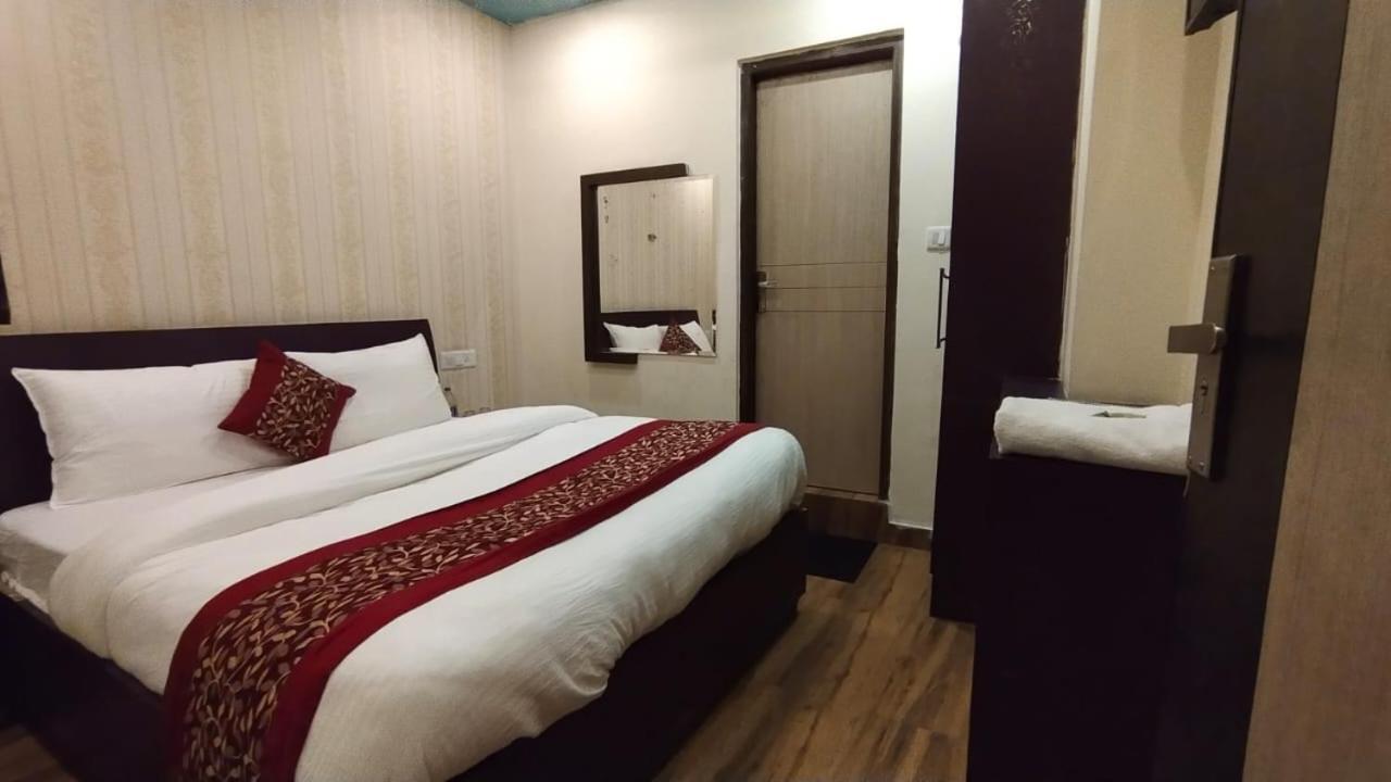 Mountain Zest-Simla Royale Near Mall Road-Free Pickup From Railway Station Simla Shimla Exterior foto