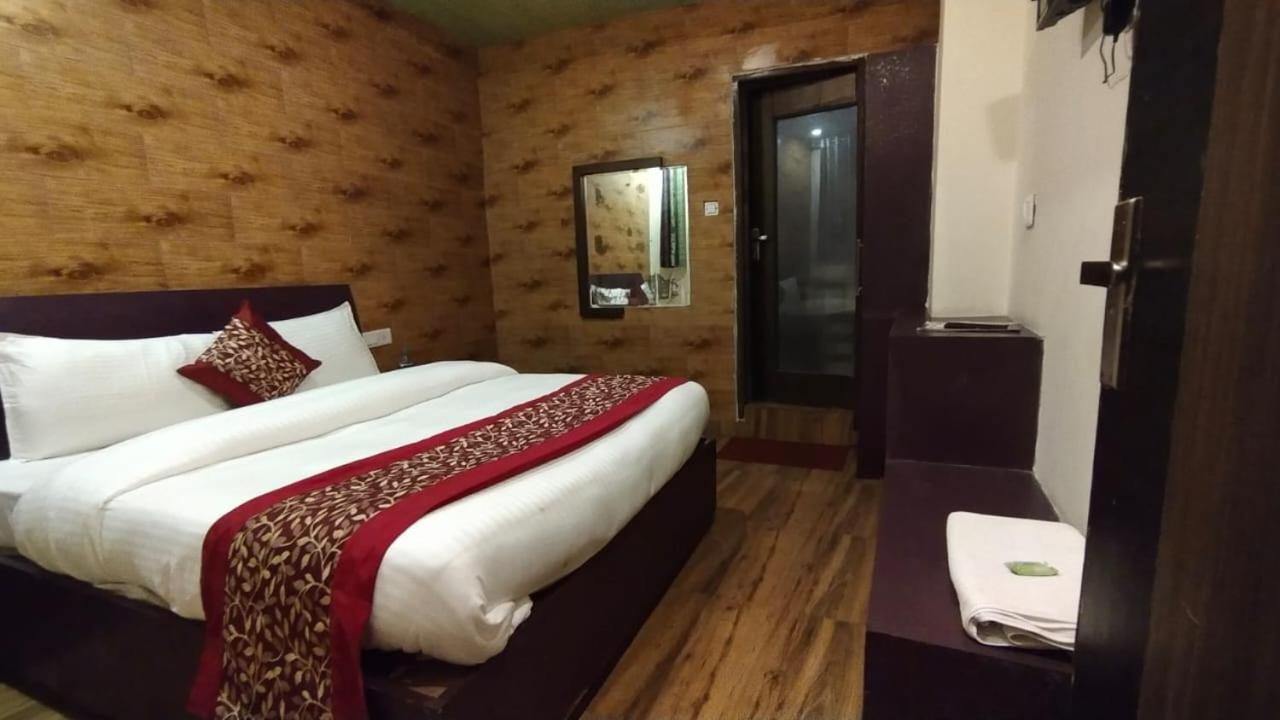 Mountain Zest-Simla Royale Near Mall Road-Free Pickup From Railway Station Simla Shimla Exterior foto